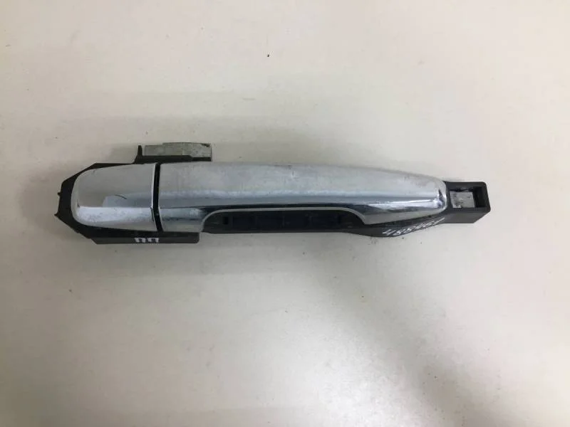 Ручка двери передней наружная правая Mitsubishi Pajero/Montero Sport (KH) 2008-2015