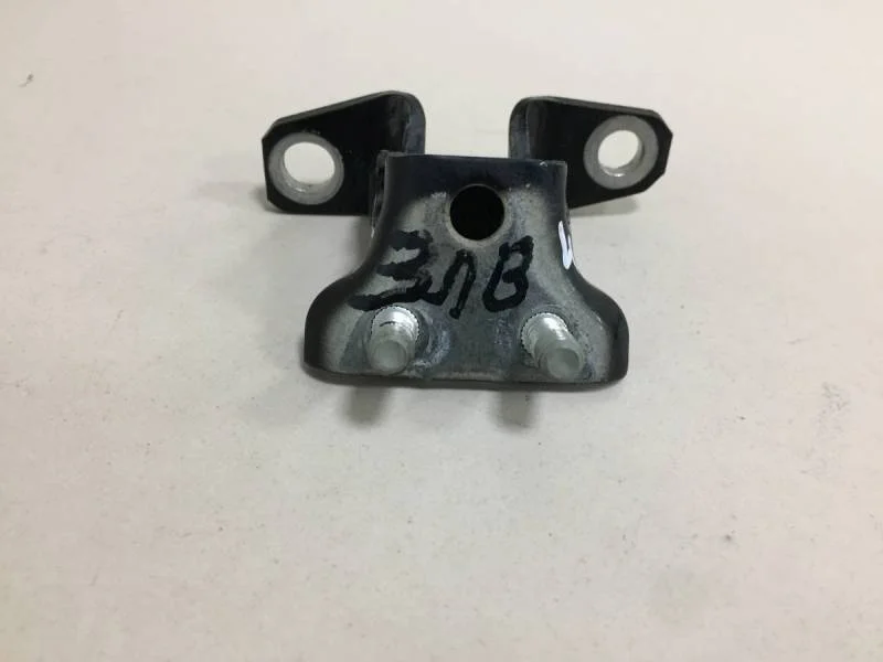 Петля двери задней левой верхняя Mitsubishi Outlander (GF) 2012>