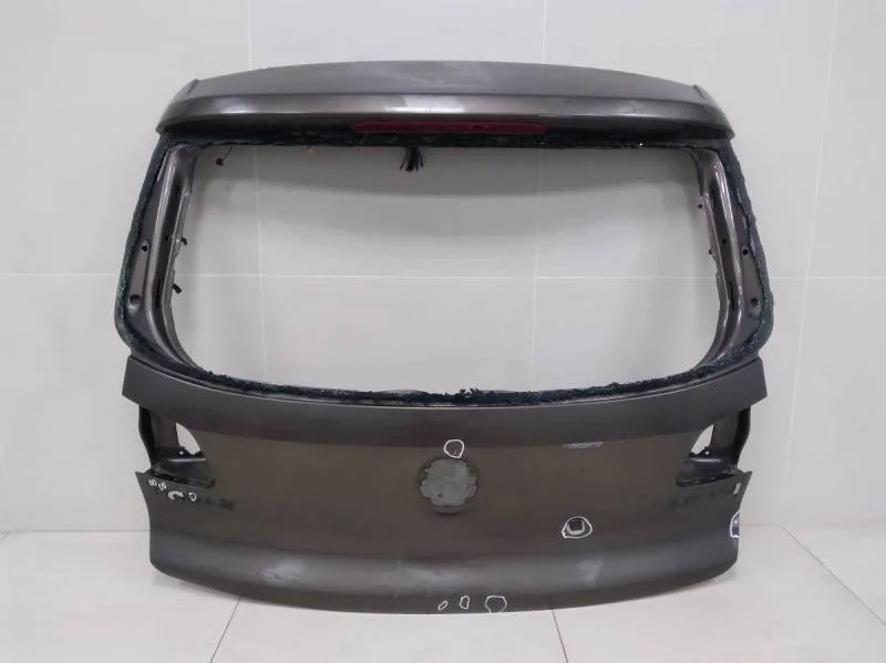 Дверь багажника Volkswagen Tiguan (5N2) 2011-2016