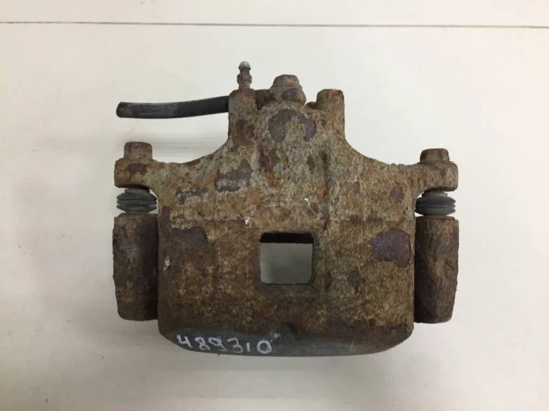 Суппорт передний правый Mitsubishi Outlander (GF) 2012>