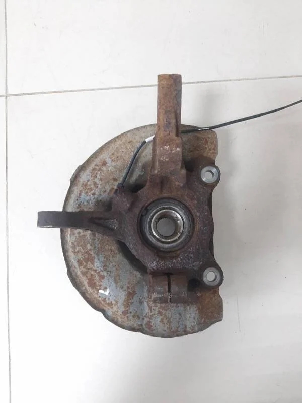 Кулак поворотный передний левый Mitsubishi Outlander (GF) 2012>