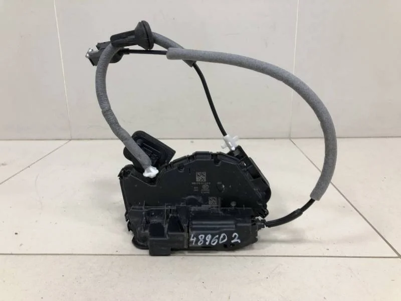 Замок двери передней правой Volkswagen Tiguan 2017>