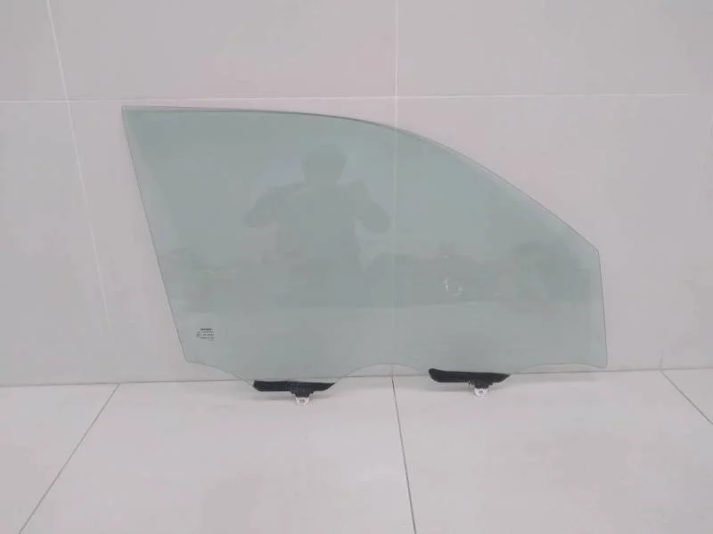 Стекло двери передней правой Nissan X-Trail (T31) 2007-2014
