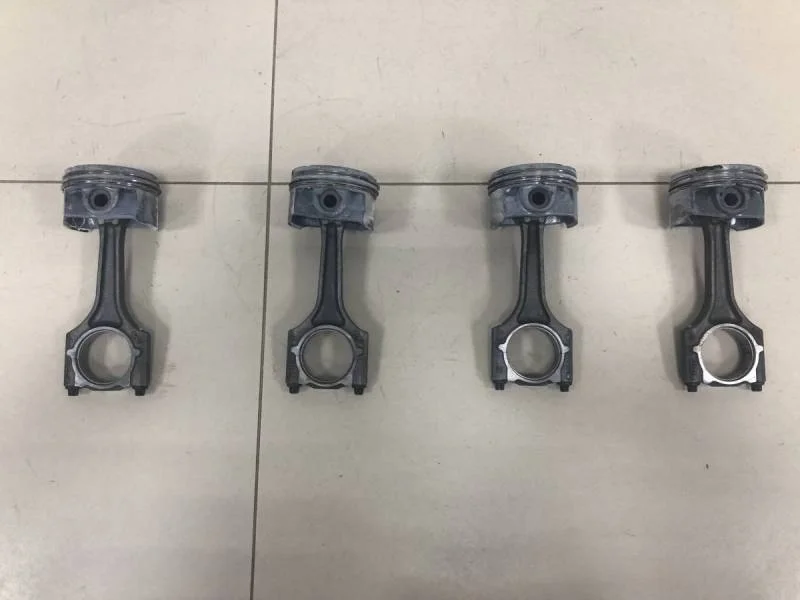 Поршень с шатуном Volkswagen Tiguan (5N1) 2007-2011