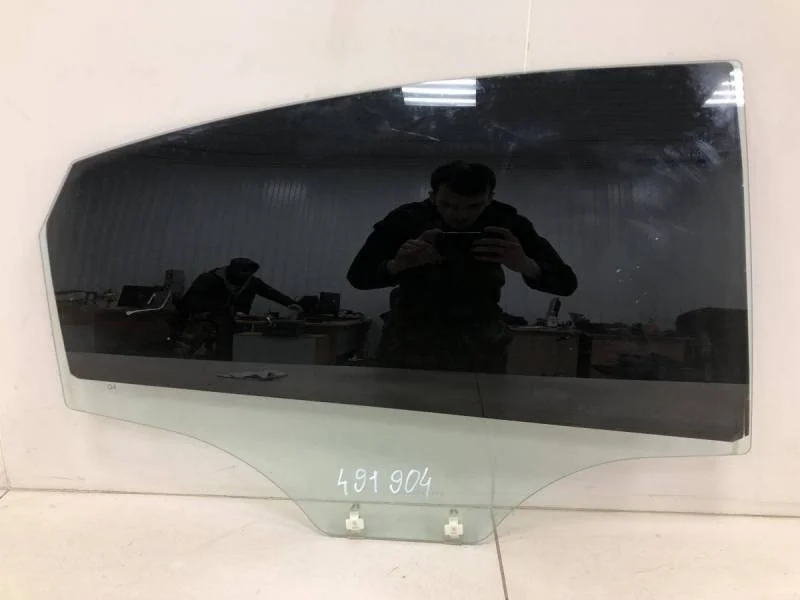 Стекло двери задней правой Kia Rio 3 (UB) 2011-2017