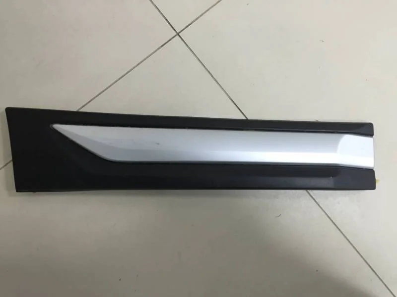 Накладка двери задней правой Mitsubishi Outlander (GF) 2012>