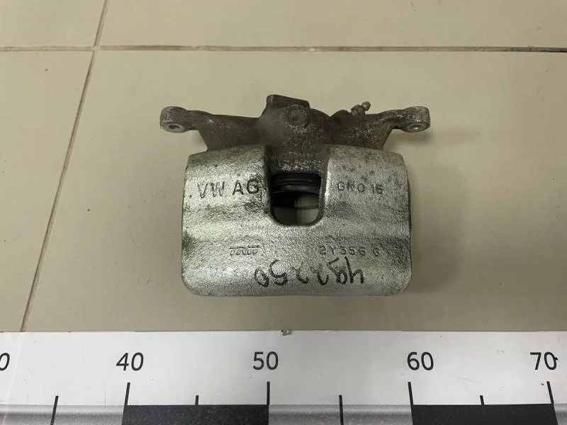 Суппорт передний левый Skoda Karoq 2017>