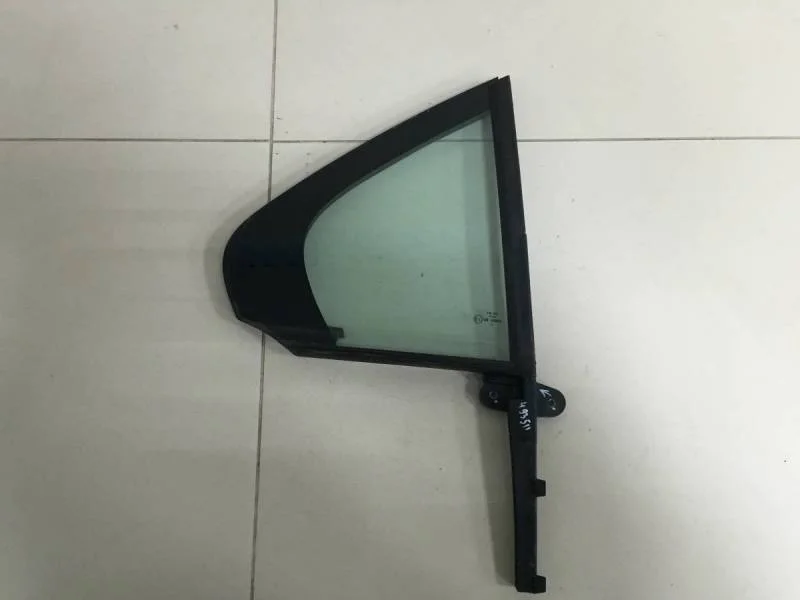 Стекло двери задней правой (форточка) Volkswagen Polo (Mk6) 2020>