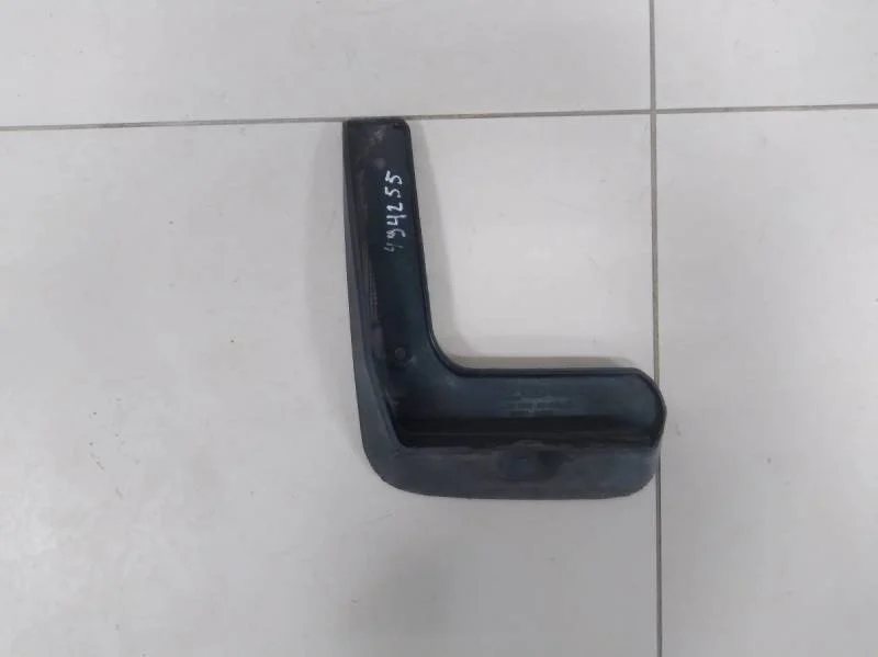 Брызговик задний левый Hyundai Solaris 2010-2017