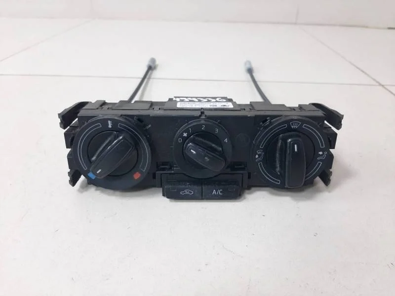 Блок управления отопителем Skoda Rapid 2012-2020