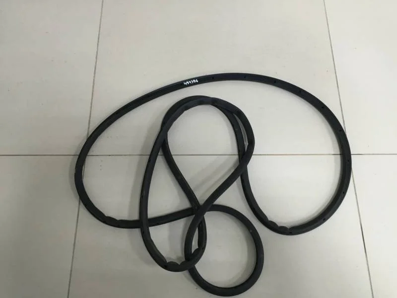 Уплотнитель двери Skoda Octavia A8 2019>