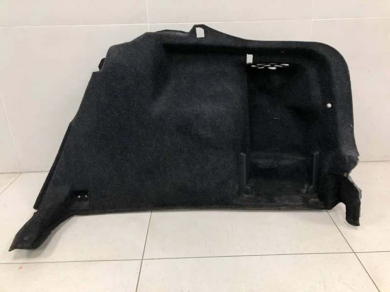 Обшивка багажника Skoda Rapid 2012-2020