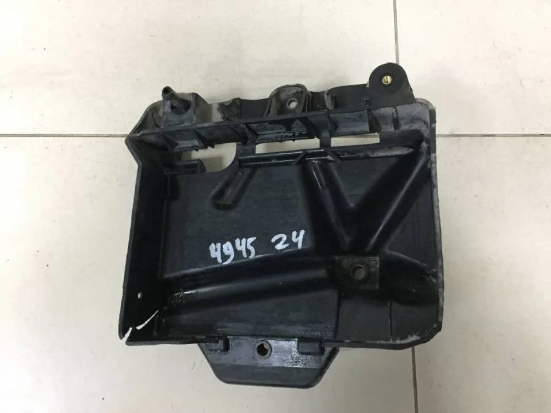 Крепление АКБ (корпус / подставка) Skoda Rapid 2012-2020