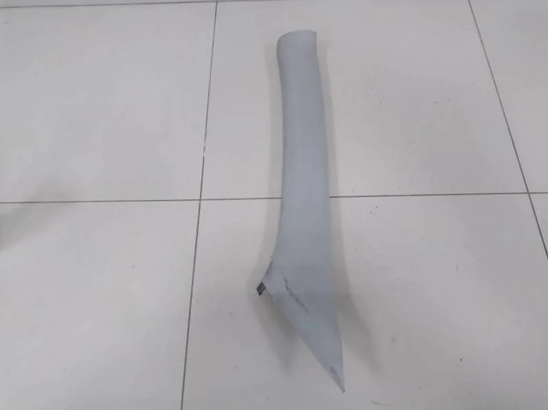 Обшивка стойки Skoda Rapid 2012-2020