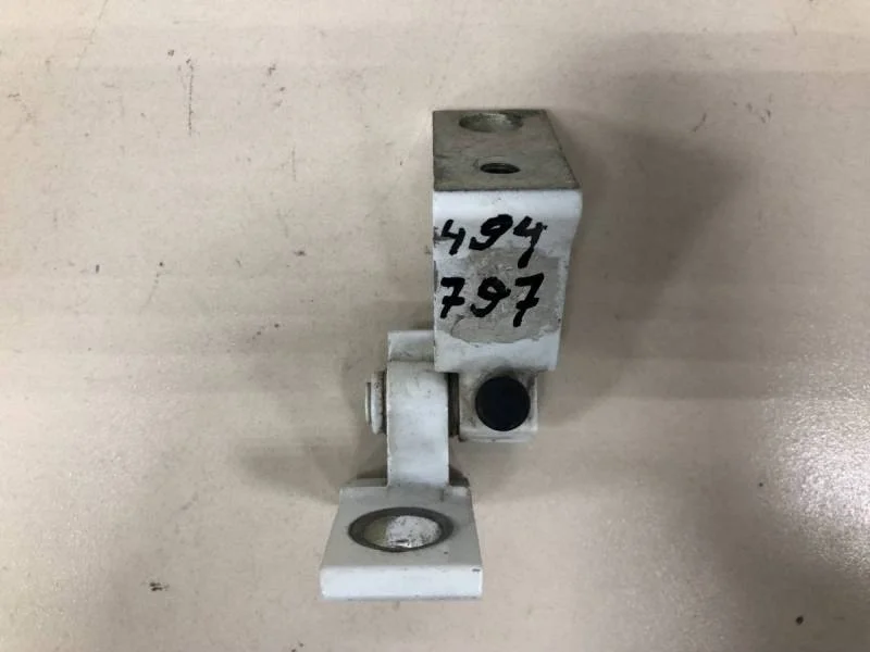 Петля двери задней левой нижняя Skoda Rapid 2012-2020