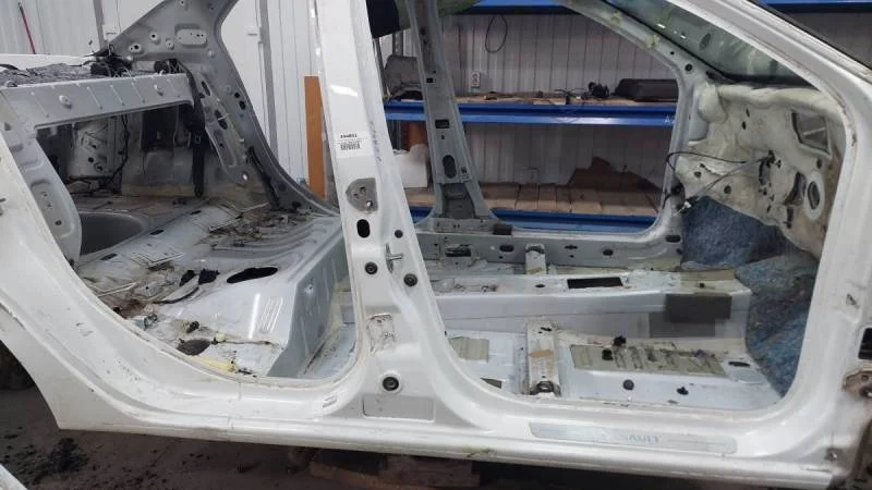 Порог со стойкой правый Renault Logan (2) 2014>