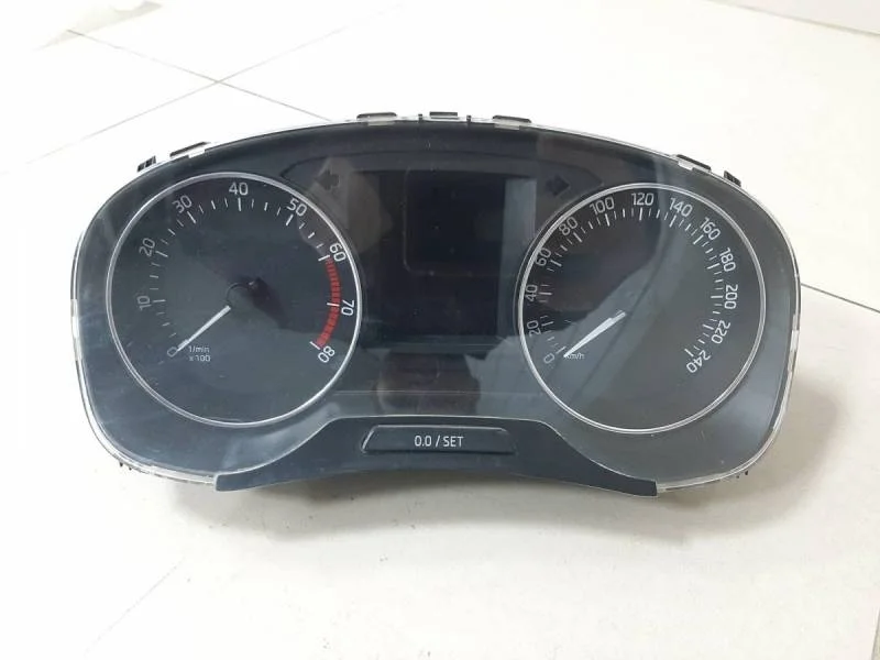 Панель приборов Skoda Rapid 2012-2020