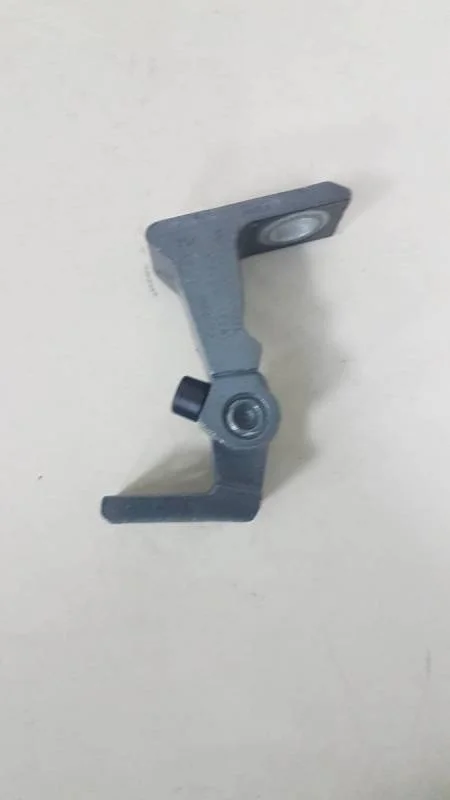 Петля двери задней левой нижняя Skoda Rapid 2012-2020