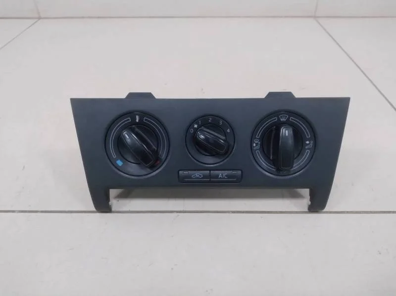 Блок управления отопителем Skoda Rapid 2012-2020