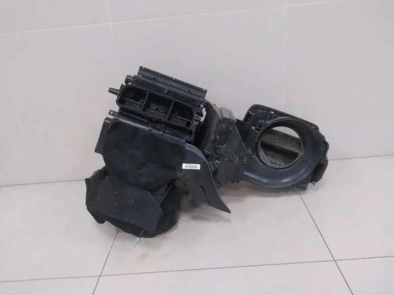 Корпус отопителя Skoda Rapid 2012-2020