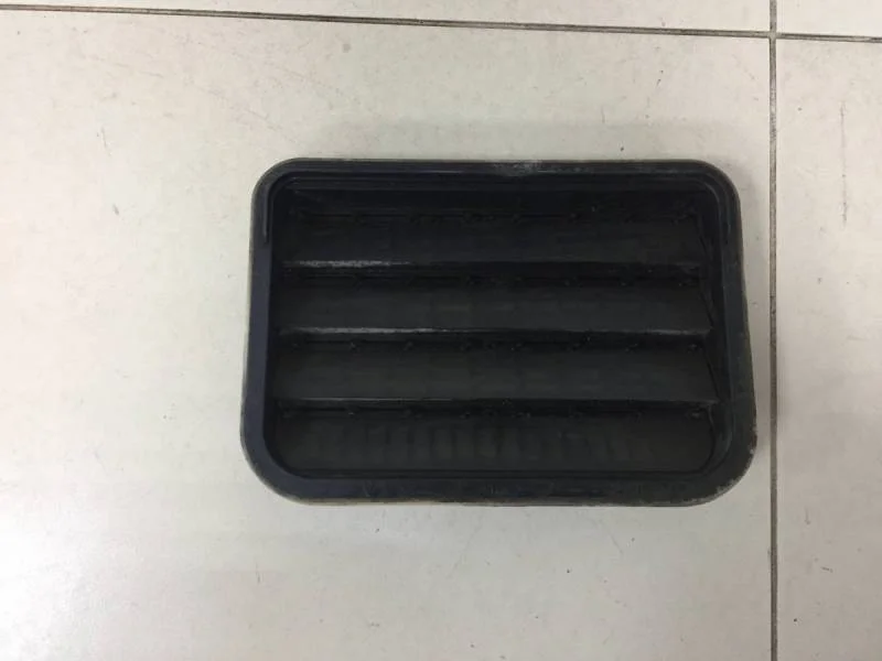 Решетка вентиляционная Skoda Rapid 2012-2020