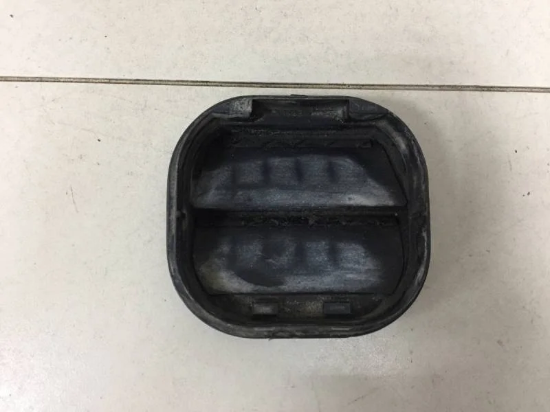 Решетка вентиляционная Chevrolet Aveo T300 2011>