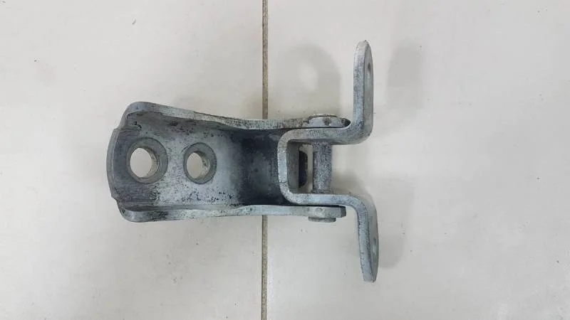 Петля двери передней правой верхняя Toyota Corolla E180 2013>