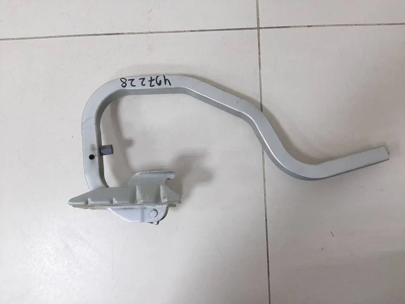 Петля крышки багажника Nissan Almera 3 (G11, G15) 2012>