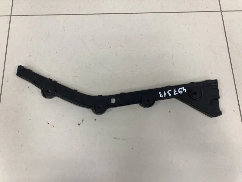 Кронштейн заднего бампера правый Skoda Rapid 2012-2020