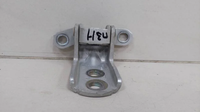 Петля двери задней правой нижняя Nissan Almera 3 (G11, G15) 2012>