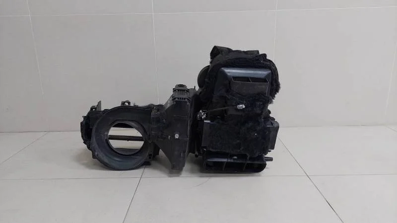 Корпус отопителя Skoda Rapid 2012-2020