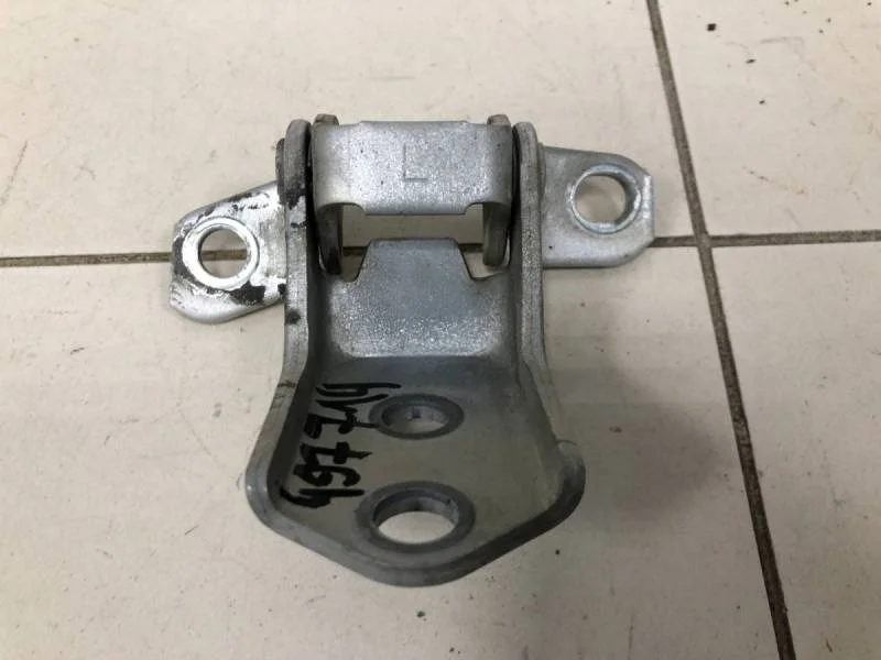 Петля двери передней левой верхняя Mazda Mazda 3 (BK) 2002-2009