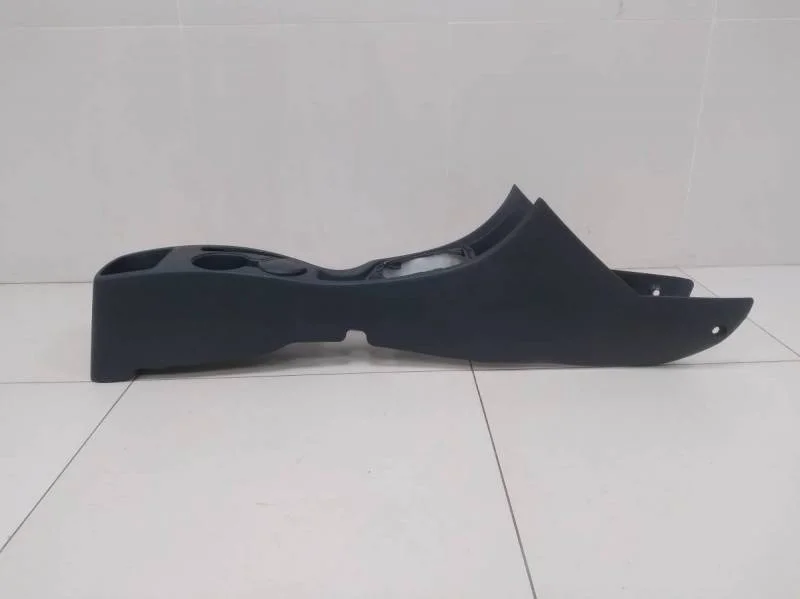 Консоль центральная Hyundai Solaris 2010-2017