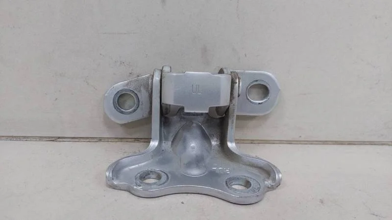 Петля двери задней левой верхняя Hyundai Solaris 2010-2017