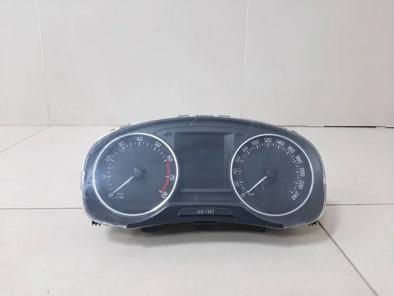 Панель приборов Skoda Rapid 2012-2020