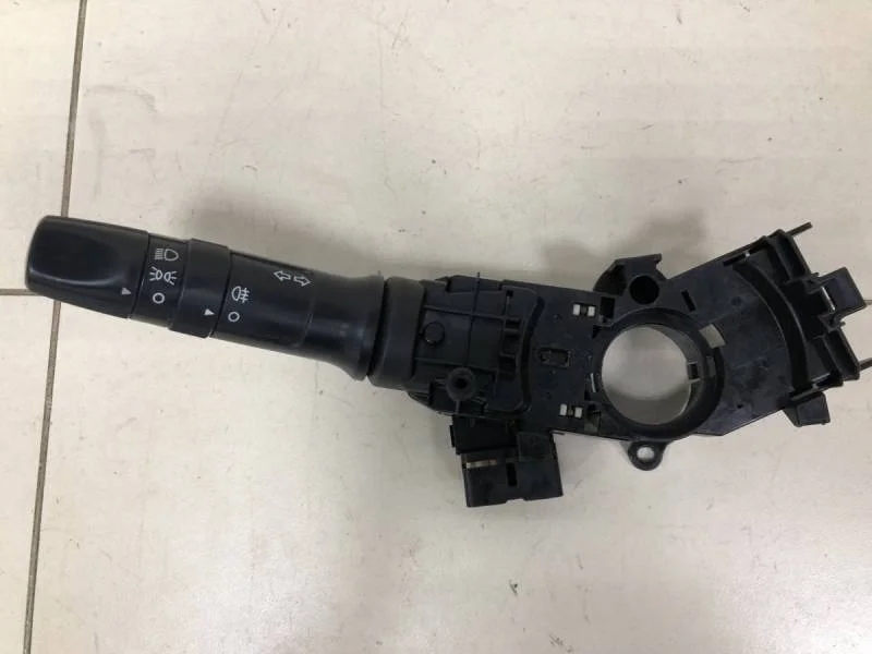 Переключатель поворотов подрулевой Hyundai Solaris 2010-2017