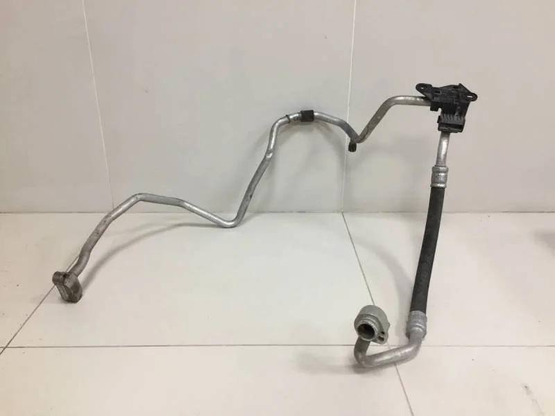 Трубка кондиционера Skoda Rapid 2012-2020