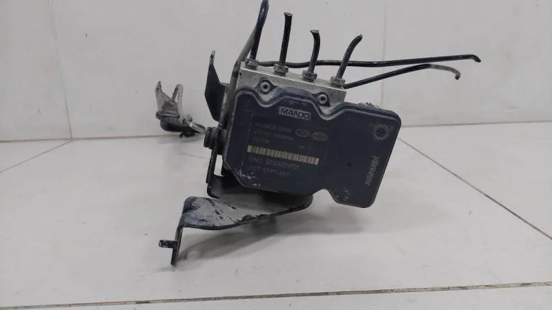 Блок ABS (насос) Hyundai Solaris 2010-2017