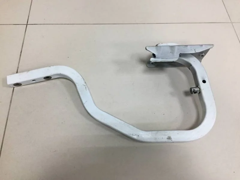 Петля крышки багажника Nissan Almera 3 (G11, G15) 2012>