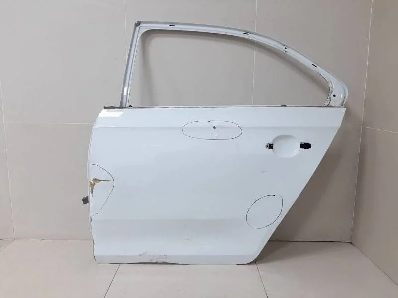 Дверь задняя левая Skoda Rapid 2019>