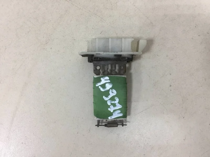 Резистор отопителя Renault Logan (2) 2014>