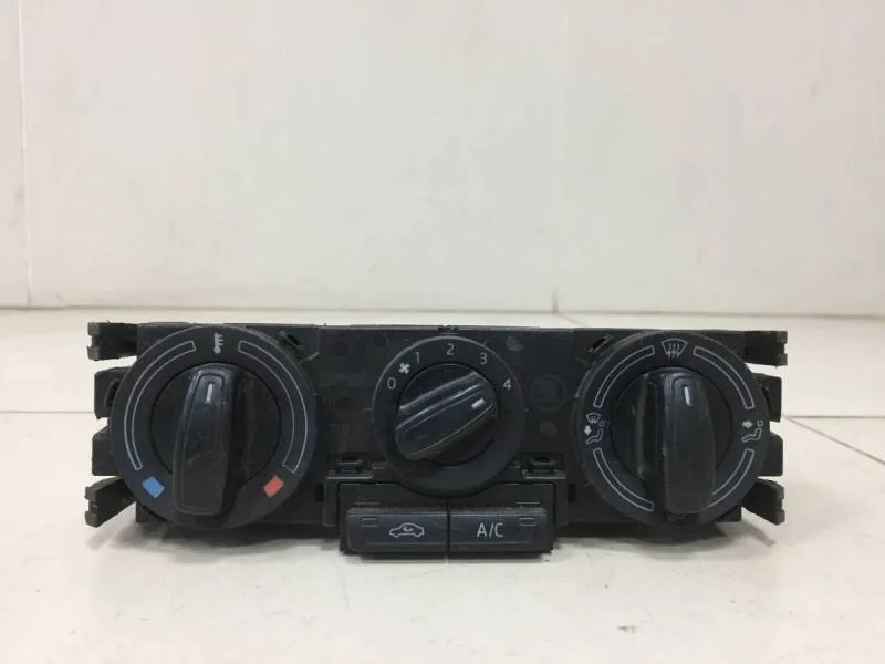 Блок управления отопителем Skoda Rapid 2012-2020