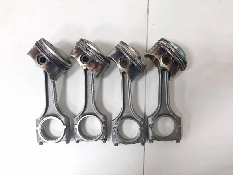 Поршень с шатуном Volkswagen Passat B6 2005-2010