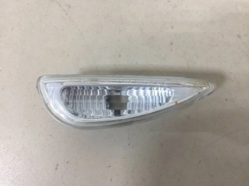 Повторитель на крыло Hyundai Solaris 2010-2017