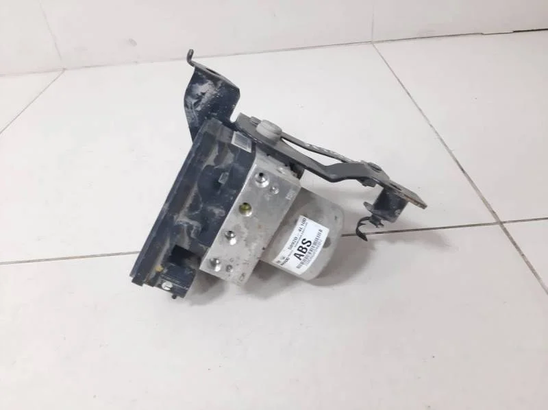 Блок ABS (насос) Kia Rio 3 (UB) 2011-2017