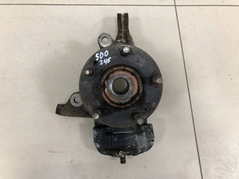 Кулак поворотный передний правый Hyundai i30 (FD) 2007-2012