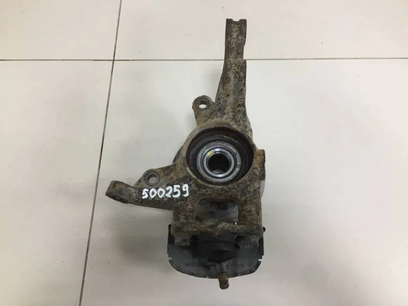 Кулак поворотный передний левый Hyundai i30 (FD) 2007-2012