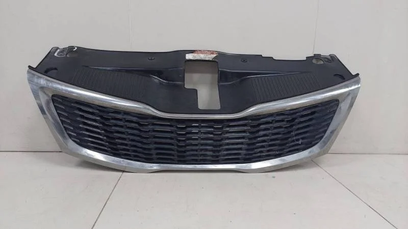 Решетка радиатора Kia Rio 3 (UB) 2011-2017