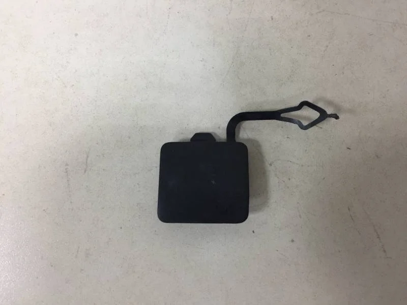 Заглушка буксировочного крюка Renault Kaptur 2016>