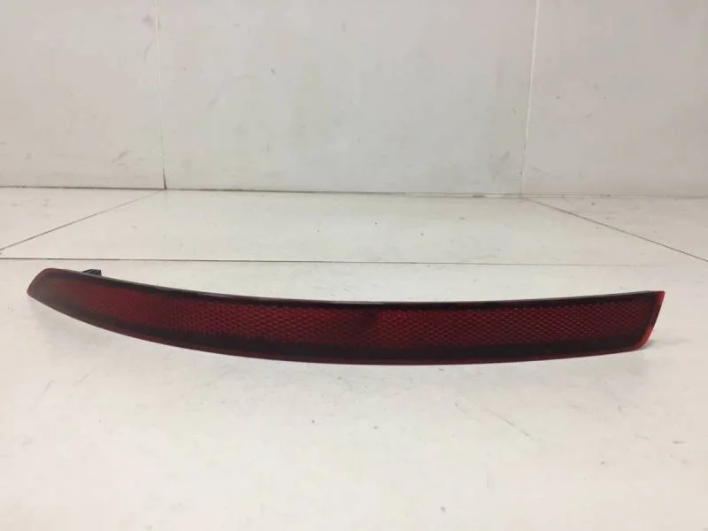 Отражатель в бампер задний левый Skoda Octavia (A7) 2013>